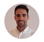 Daniel, profesional que logró su empleo con la ayuda de Elena Huerga, coach de empleo.